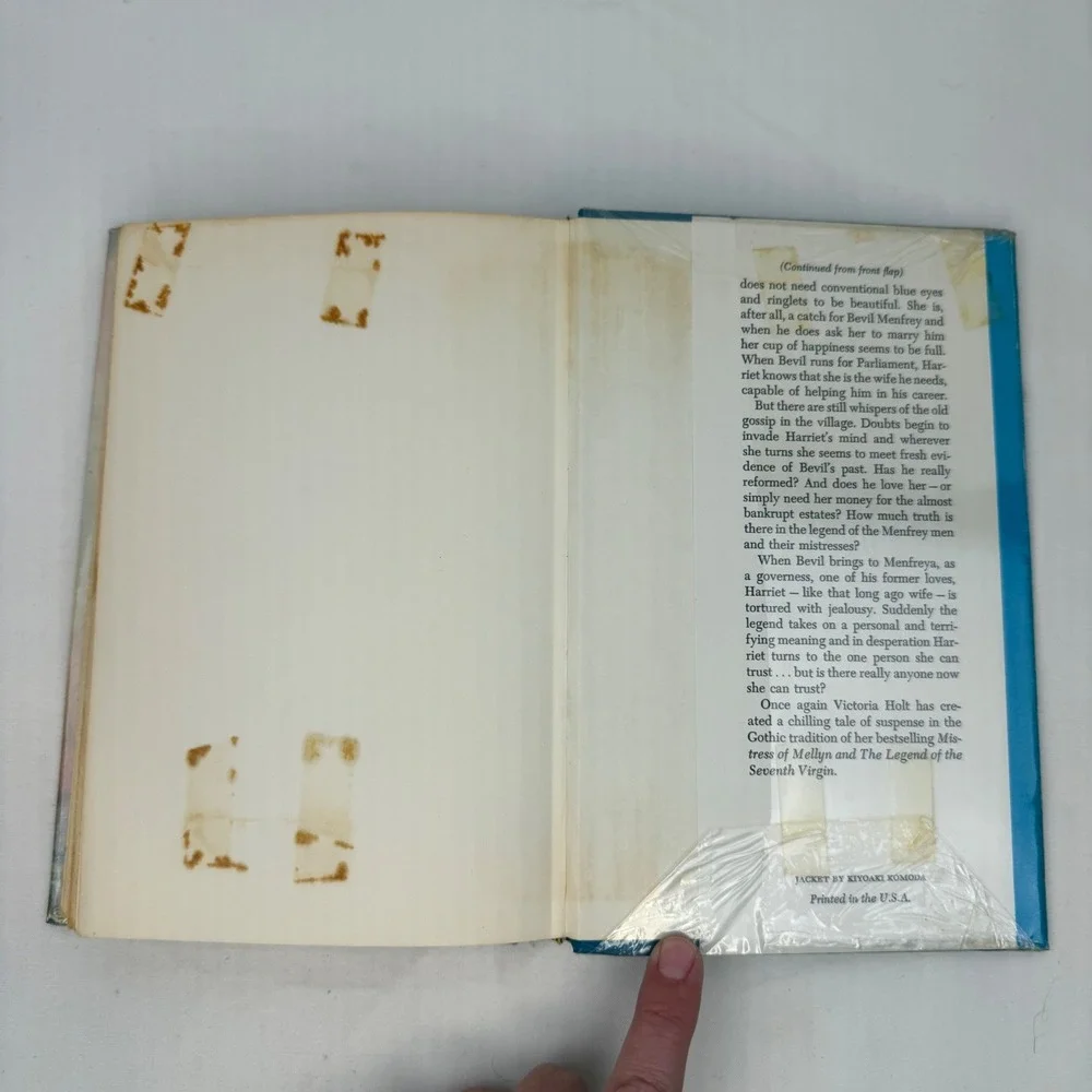 Victoria Holt Menfreya in the Morning Hardcover 1966 Doubleday Gothic Romance